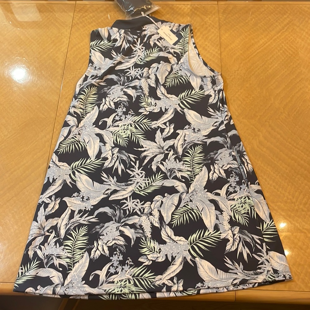 Tommy Bahama Golf Dress XL With Compression Shorts